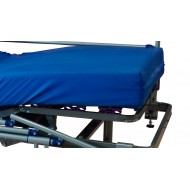 Cama Geriátrica Eléctrica con Colchón Sanitario, Patas Regulables y Barandilla Detalle